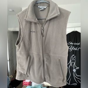 Columbia Vest